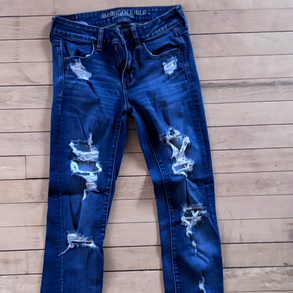 AE AMERICAN EAGLE SIZE 2 HELL YEAH Dark Blue Distressed Skinny Jeans (C5526)